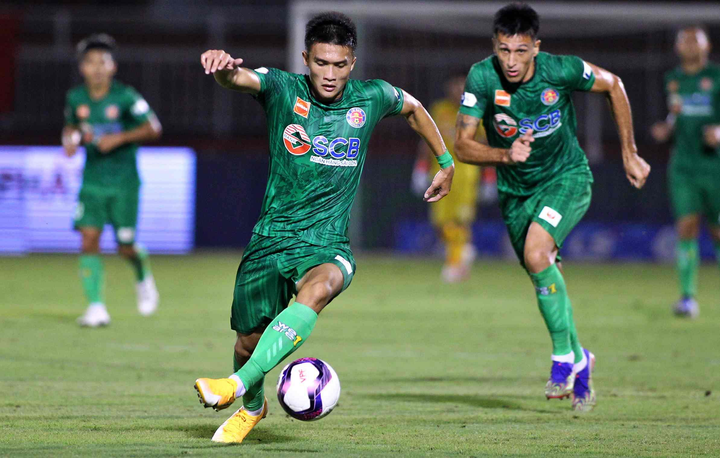 HLV Nhật Bản có ngày ra mắt buồn bã ở V-League - 4