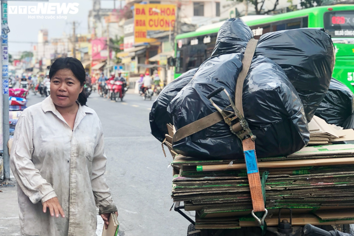 CSGT TP.HCM xử lý xe 'thây ma': Người lao động tìm cách lách, lo sợ mất xe - 4