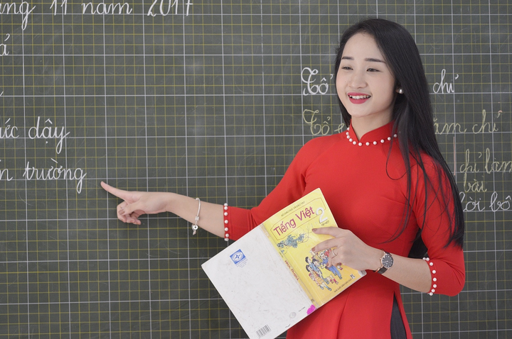 Tranh cãi xếp hạng đạo đức giáo viên: Bộ GD&ĐT nói gì? - 1