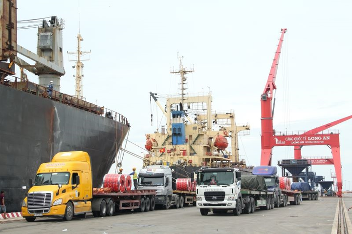 Thủ tướng thăm Cảng quốc tế Long An và dự án Nhà máy điện LNG - 3