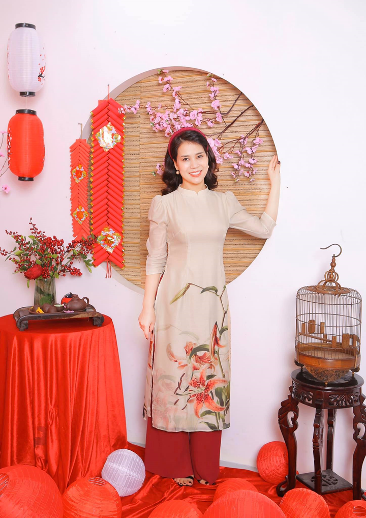 143591590_2378756848934352_3989942743651188019_o.jpg Ảnh: Nhan sắc tuổi 43 của bạn gái NSƯT Chí Trung - 15