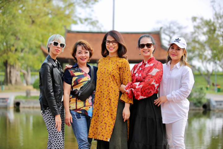 152820254_2400431576766879_1186768160560774512_o.jpg Ảnh: Nhan sắc tuổi 43 của bạn gái NSƯT Chí Trung - 5