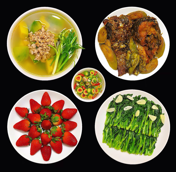 Nữ sinh viên Hà Nội gây 'sốt' bởi những mâm cơm bình dân nhưng tuyệt đẹp - 8