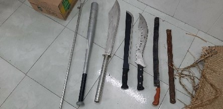 Công an bắt nóng băng nhóm xã hội đen 'máu mặt' ở Tiền Giang - 3