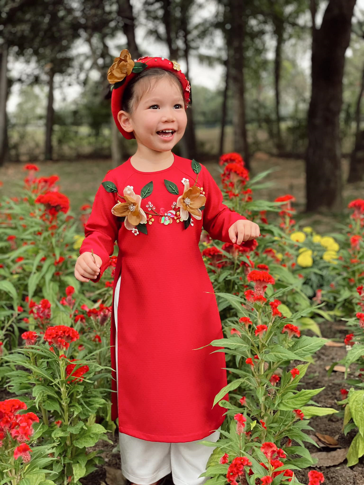 Con gái hơn 2 tuổi, thông thạo 2 ngôn ngữ của siêu mẫu Hà Anh - 11