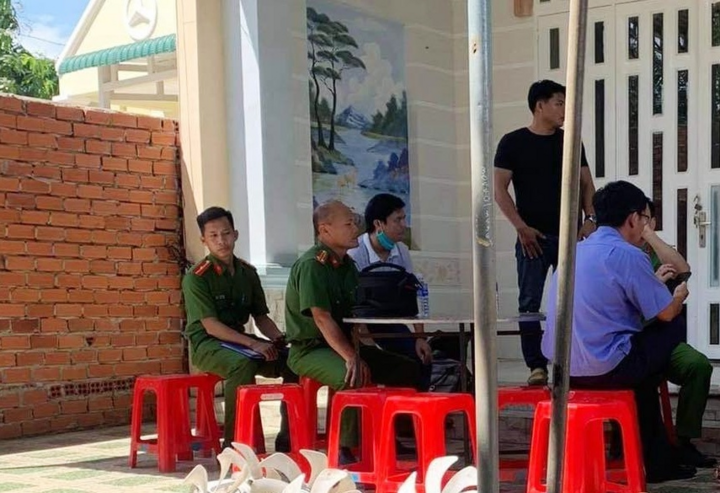 Nghi án chồng giết vợ rồi treo cổ tự tử ở Đồng Nai - 1