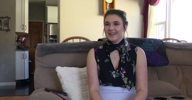 Nữ sinh lấy bằng tiến sĩ năm 17 tuổi - 1