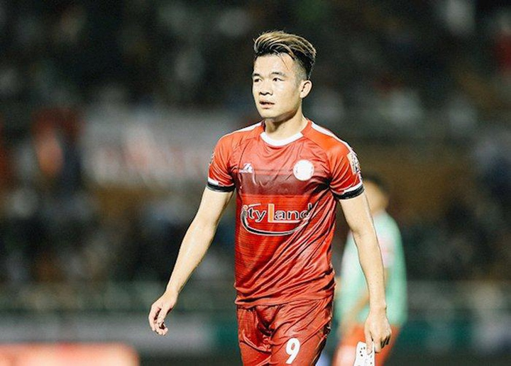 Đạp gãy chân Hùng Dũng, Hoàng Thịnh có thể bị treo giò vĩnh viễn - 1