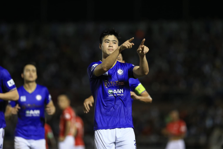 Tuyển Việt Nam nối lại giấc mơ World Cup: HLV Park Hang Seo mừng ít, lo nhiều - 2