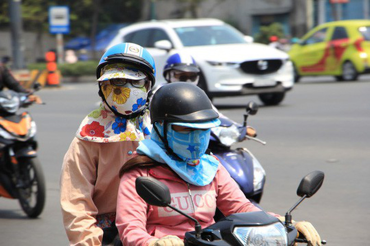 Miền Bắc trời rét, Nam Bộ có nơi nắng nóng trên 36 độ C - 1