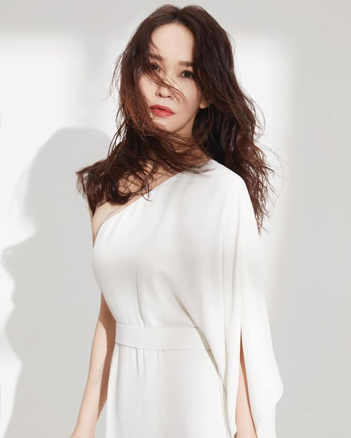 Phạm Văn Phương lý minh thuận ảnh 9 Nhan sắc 'Tiểu Long Nữ' Phạm Văn Phương ở tuổi 50 - 9