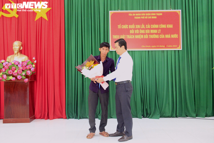 Bí thư đoàn bị kết án 3 năm tù oan: 'Tòa kính mong anh Lý nhận lời xin lỗi này' - 4