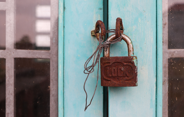 Ngôi trường 25 phòng học nhưng chỉ 46 học sinh - 11