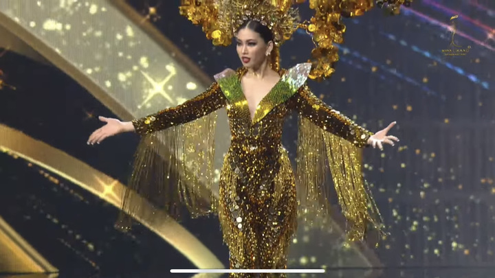 Á hậu Ngọc Thảo diện trang phục nặng 30 kg thi Miss Grand International 2020 - 6
