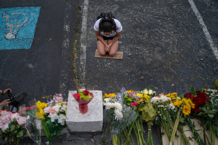 Định kiến sắc tộc giết chết nỗ lực hạnh phúc của người Mỹ gốc Á - 2