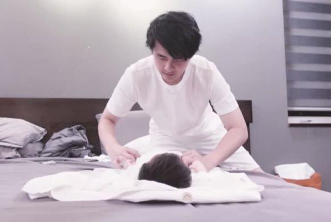 Những ông bố nổi tiếng chăm con khéo trong showbiz Việt - 2