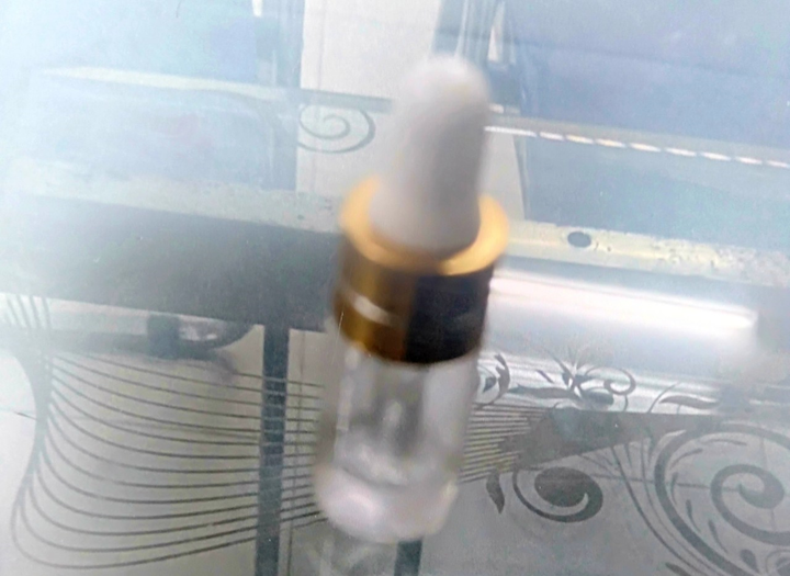 Nam sinh bị nhóm bạn khống chế, ép vào nhà vệ sinh uống chất 'lạ' kể lại sự việc - 2