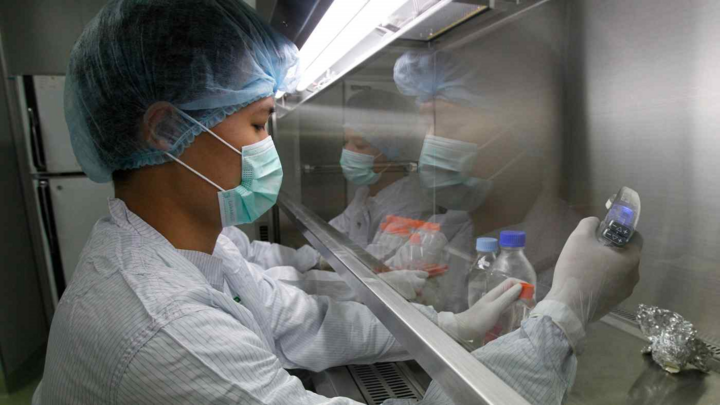 Việt Nam có tiềm năng lớn trong giải trình tự gen virus SAR-CoV-2 - 1