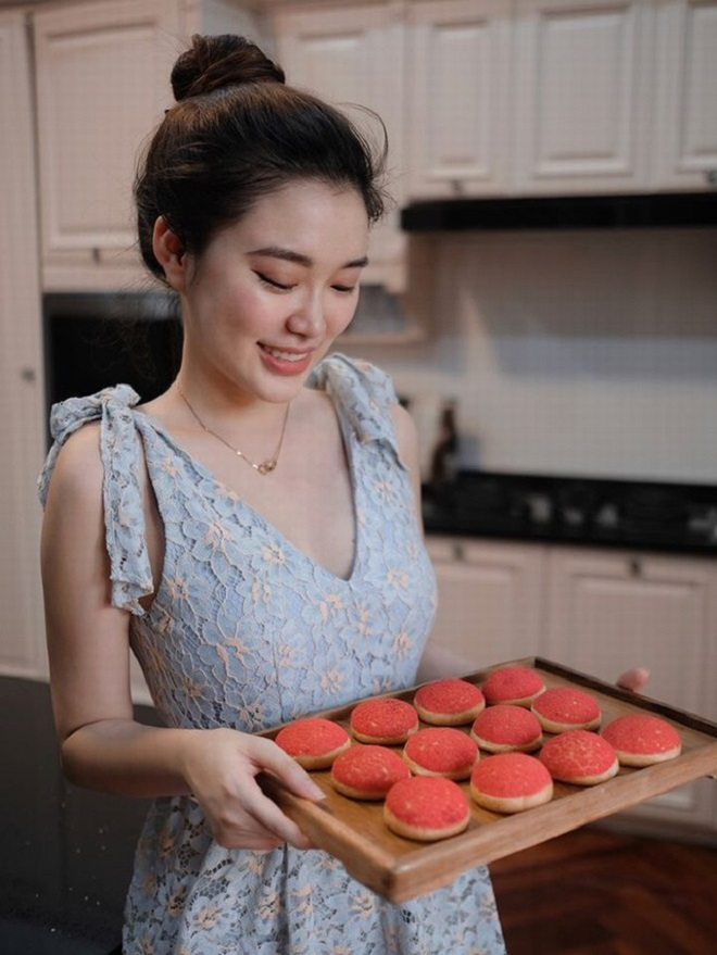 Vừa xinh vừa giỏi làm bánh, cô gái Lào từng học ở Việt Nam có làm bạn xao xuyến? - 2