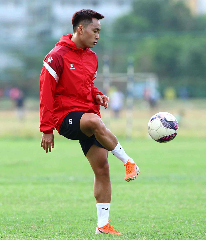 Hoàng Thịnh nghỉ tập ở CLB TP.HCM - 7