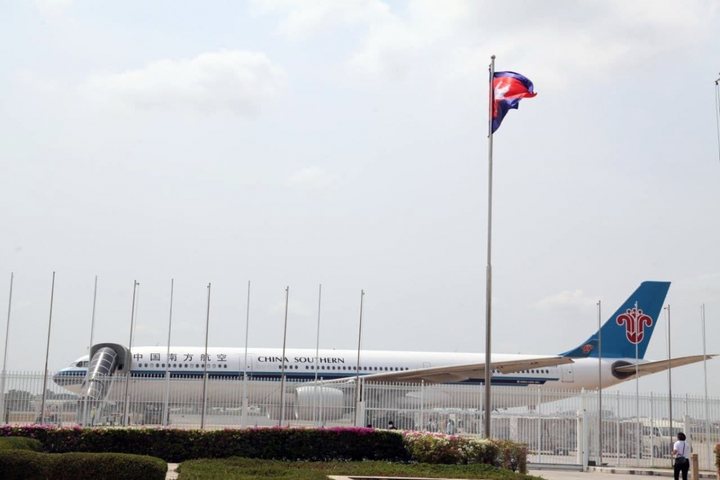 Campuchia nhận thêm 1,5 triệu liều vaccine COVID-19 của Trung Quốc - 1