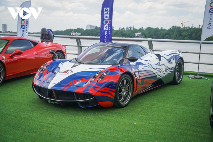 Cận cảnh dàn siêu xe quy tụ tại TP. HCM trước thềm Vietrally - 4