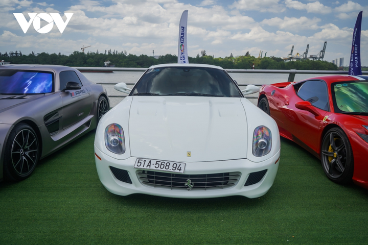 Cận cảnh dàn siêu xe quy tụ tại TP. HCM trước thềm Vietrally - 12