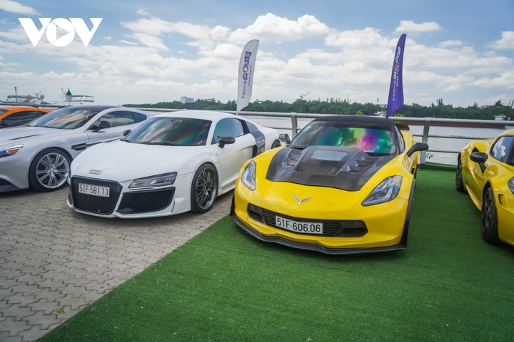 Cận cảnh dàn siêu xe quy tụ tại TP. HCM trước thềm Vietrally - 14