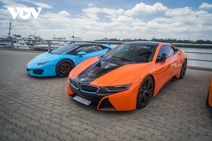 Cận cảnh dàn siêu xe quy tụ tại TP. HCM trước thềm Vietrally - 17