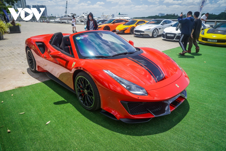 Cận cảnh dàn siêu xe quy tụ tại TP. HCM trước thềm Vietrally - 6