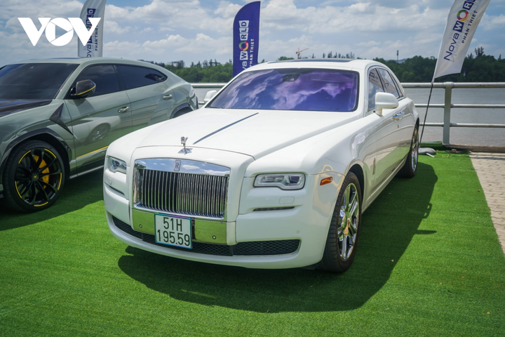 Cận cảnh dàn siêu xe quy tụ tại TP. HCM trước thềm Vietrally - 9