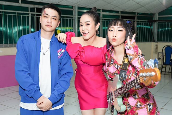 Phí Linh lần đầu hội ngộ Trấn Thành trên sân khấu lớn - 5