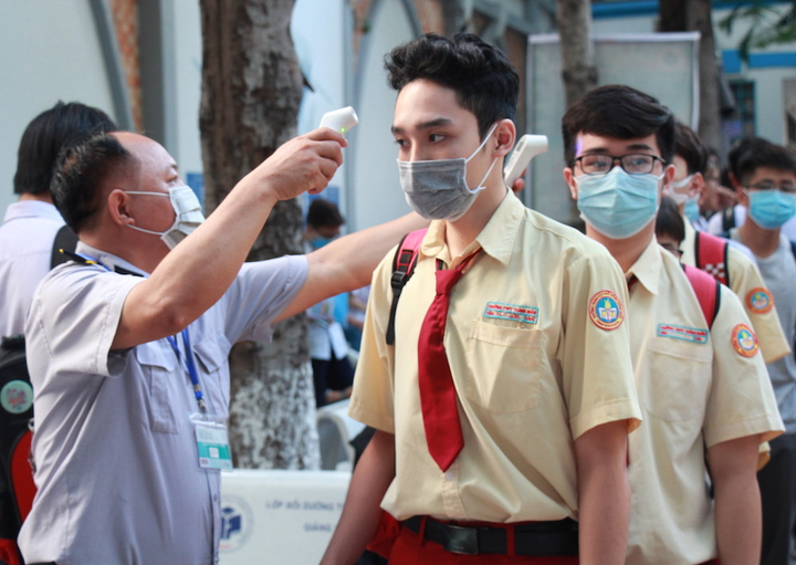 Ảnh: 70.000 thí sinh đầu tiên dự thi để xét tuyển đại học 2021 - 4