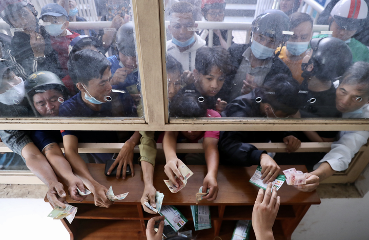 Sốt vé xem Lee Nguyễn đối đầu Kiatisak - 5