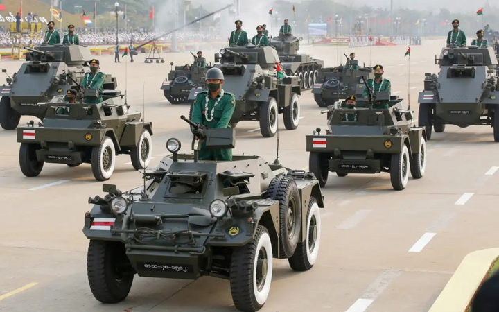 Từ Myanmar: 'Biểu tình im lặng' không ngăn được súng chĩa vào dân thường - 2