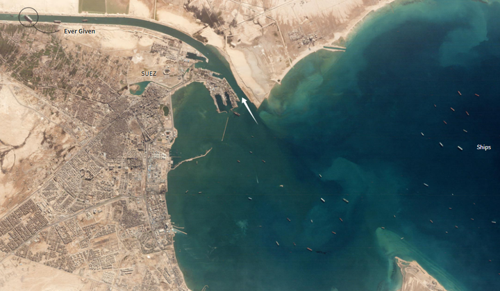 Toàn cảnh vụ 'tắc đường' tốn kém nhất lịch sử ở kênh đào Suez - 2