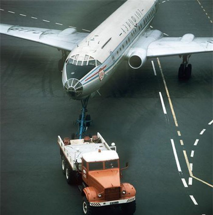 Máy bay Tu-104 - cơn ác mộng của hàng không Liên Xô - 1