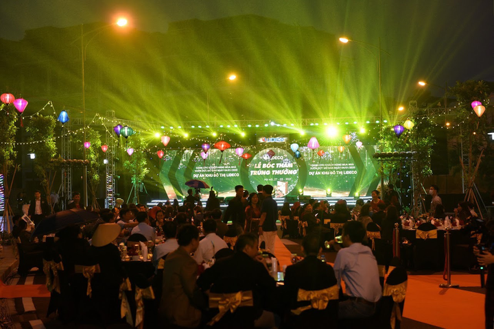 Khách hàng nhận quà hấp dẫn khi mua nhà vườn dự án Lideco - 5