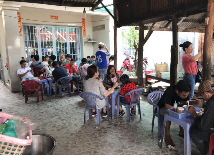 Quán bánh canh 'lò rèn' hơn 30 năm ở An Giang, đã đến thì phải thử 1 lần - 11