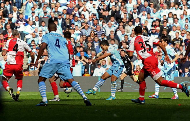 Aguero viết tâm thư tri ân Man City - 1