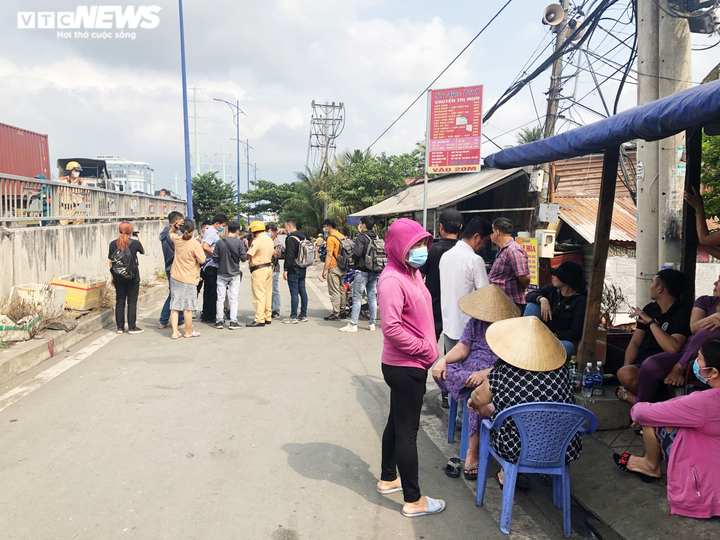 Ảnh: Hiện trường vụ cháy khiến 6 người trong gia đình chết thương tâm - 4