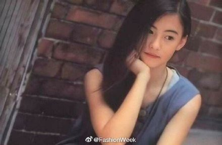 Ảnh tuyệt sắc của Trương Bá Chi năm 12 tuổi gây 'bão mạng' - 4