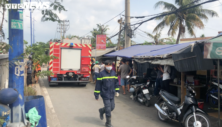 Ảnh: Hiện trường vụ cháy khiến 6 người trong gia đình chết thương tâm - 7