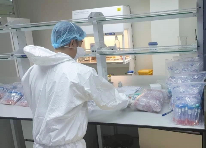 Hà Nội ghi nhận 1 trường hợp tái dương tính SARS-CoV-2 sau 13 ngày ra viện - 1