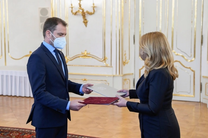 Thủ tướng Slovakia từ chức sau bê bối thỏa thuận vaccine với Nga - 1