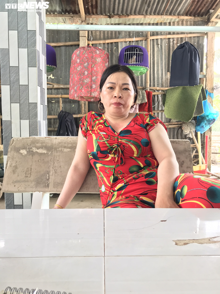 Mẹ kẻ đánh, cướp súng của cảnh sát hình sự Tiền Giang: Ở nhà nó ngoan lắm - 1