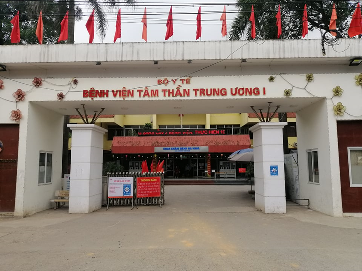 Bệnh nhân bay lắc ở viện tâm thần từng là nạn nhân vụ tàu tông ô tô 6 người chết - 1