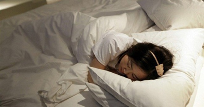 7 công việc nhàn hạ nghe tên thôi đã muốn thử: Có cả xem tivi thuê! - 2