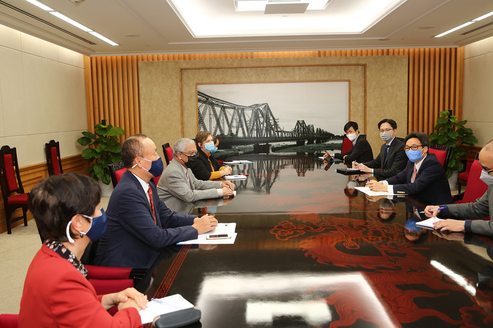 'Tôi là Phó Thủ tướng nhưng trước hết và mãi mãi là một người dân Việt Nam' - 6