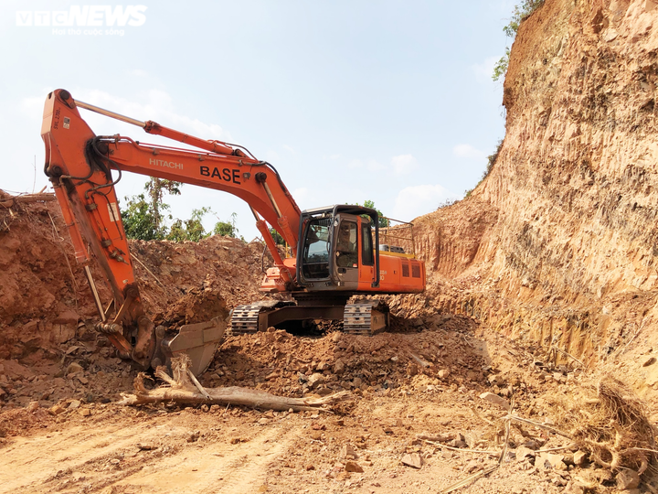 Đồng Nai: Nhiều bất cập dự án xử lý sạt lở đồi tại huyện Tân Phú - 6